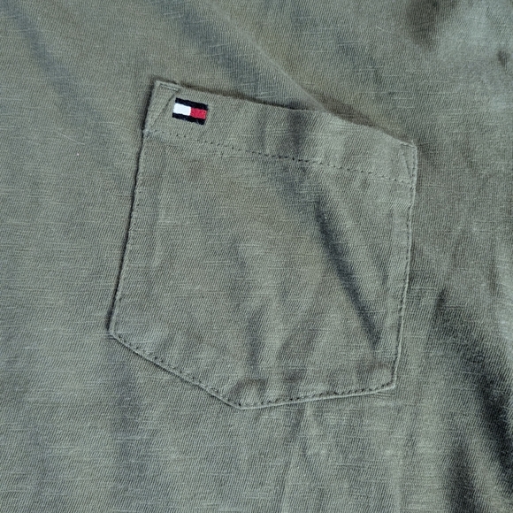 Tommy Hilfiger Green Long Sleeve Tee Classic Crew Neck - Picture 2 of 6